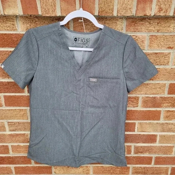 Figs Technical Collection Women's Size XS Grey Scrub Top Style FW1000 - Picture 1 of 5
